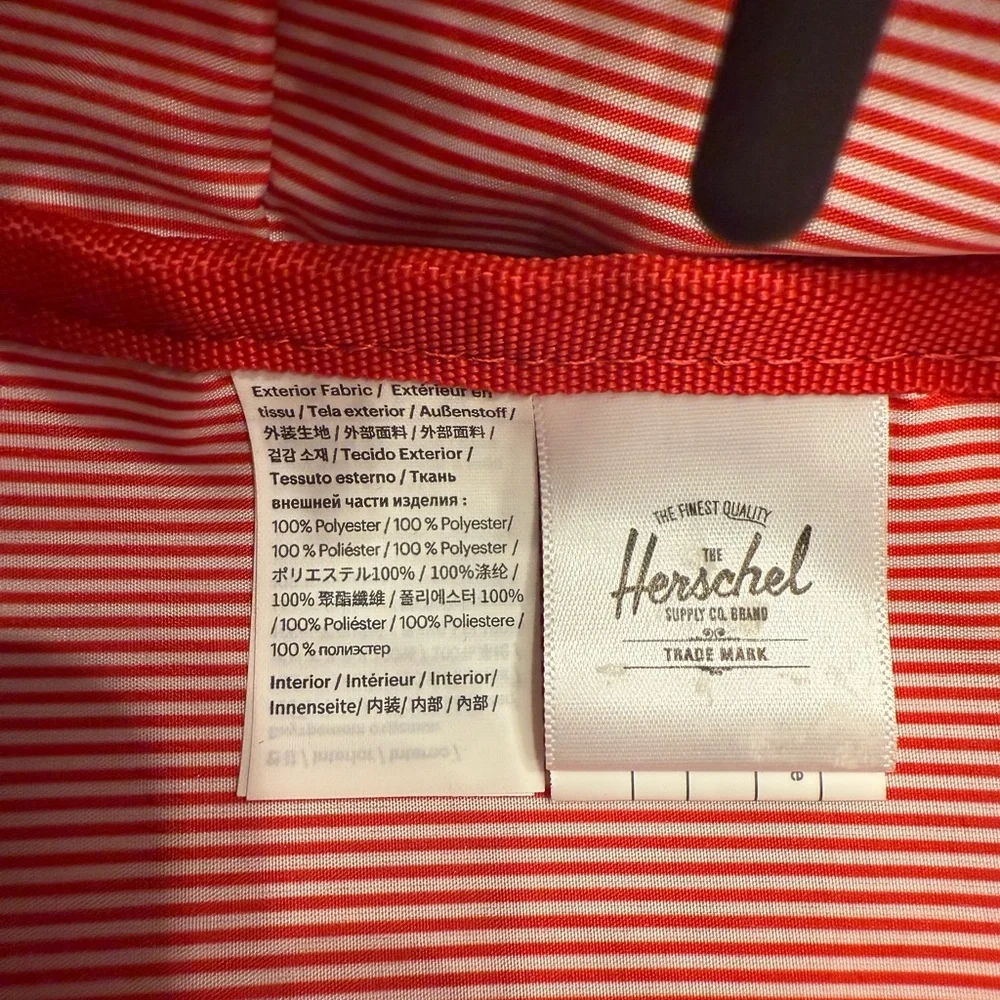 NWOT Herschel Supply Blurry Rose Backpack - Picture 6 of 10